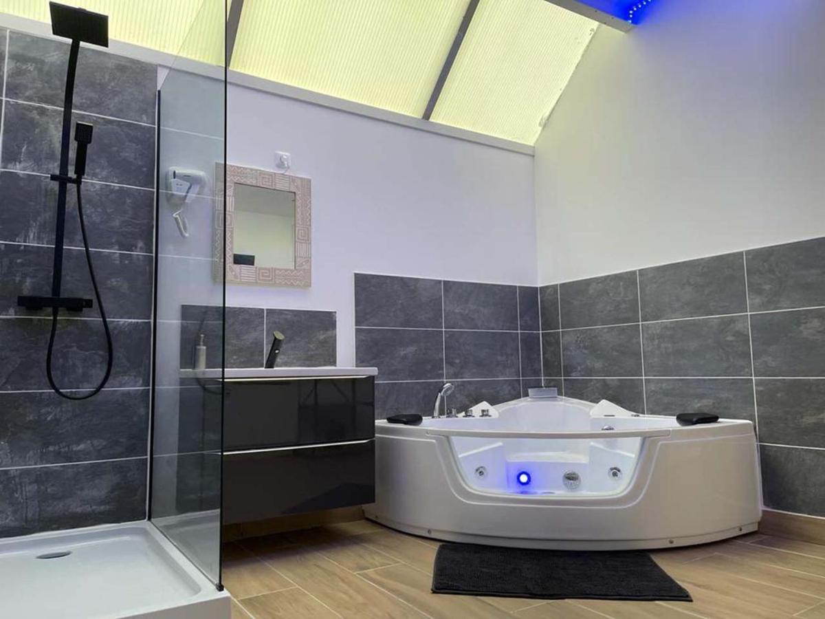 Ng Suitehome - Lille I Roubaix I Gare I Metro Alsace - Grand T2 - Balneo - Netflix - Wifi - Cuisine מראה חיצוני תמונה