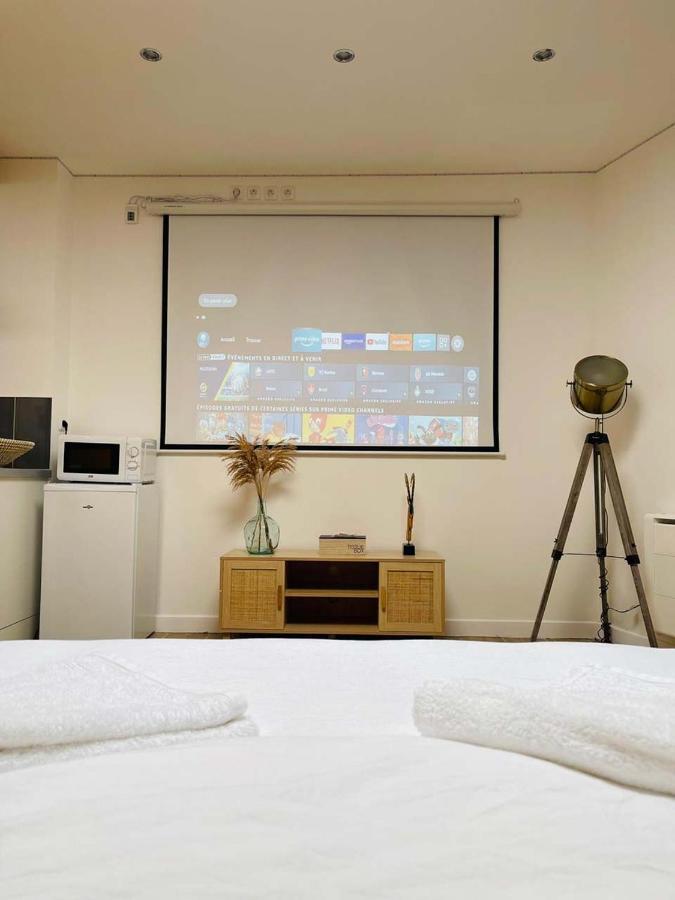 Ng Suitehome - Lille I Roubaix I Gare I Metro Alsace - Grand T2 - Balneo - Netflix - Wifi - Cuisine מראה חיצוני תמונה